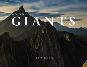 Entre gigantes (versión en inglés)
